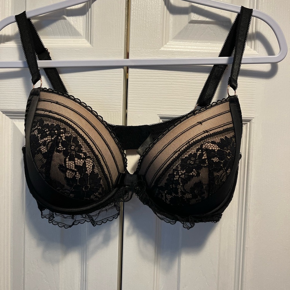 Ann summers size 34E underwire bra